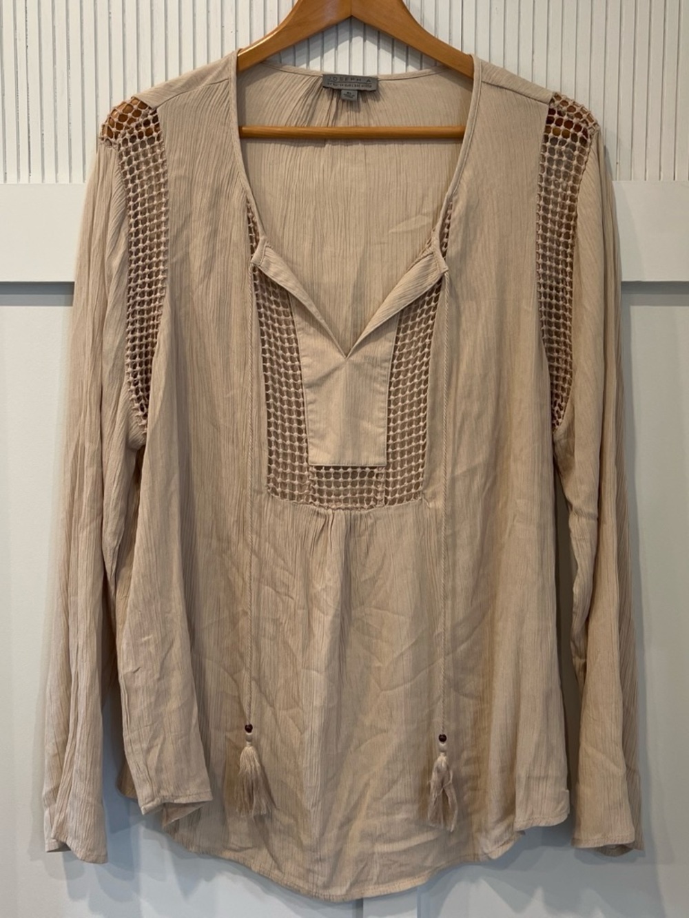 Joseph A Cream Crochet-Inset V-Neck Peasant Blouse